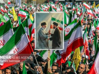 بیعت مردم سراسر کشور با سومین رهبر انقلاب اسلامی